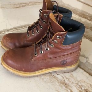 Timberland Women’s leather boots.